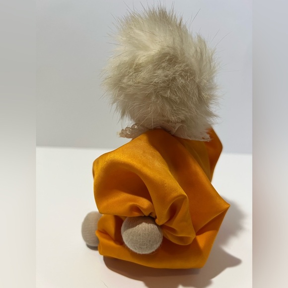 Vintage Q-Tee Clown Sand Doll with Orange Outfit White Soft Hair Hand Painted - Picture 4 of 10